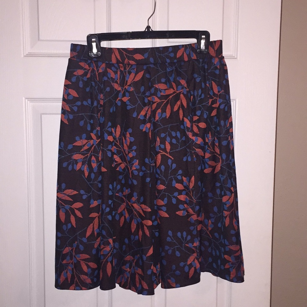 🔥NWT🔥LulaRoe Madison Skirt 🔥